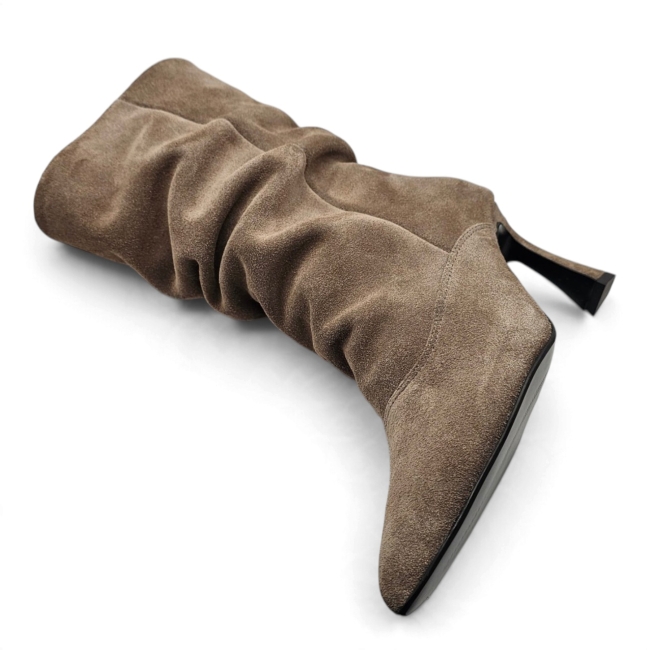 LEATHER COLLECTION