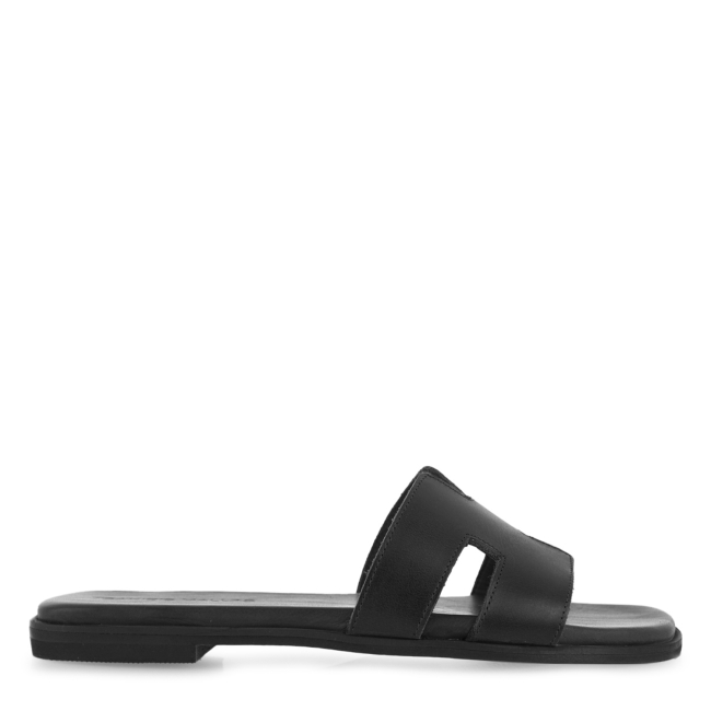 TSAKIRIS MALLAS