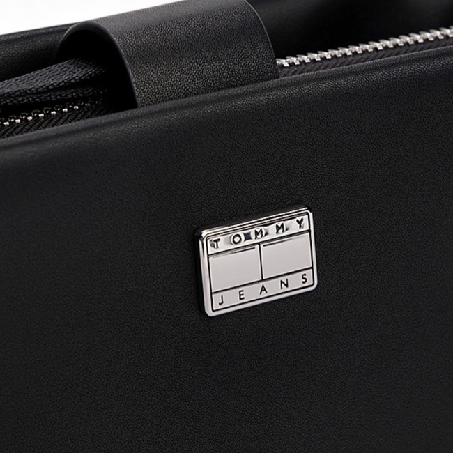 TJW AMERICAN COOL SHOULDER BAG