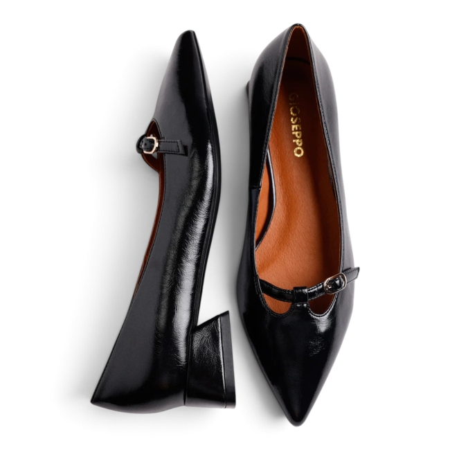 PUMPS