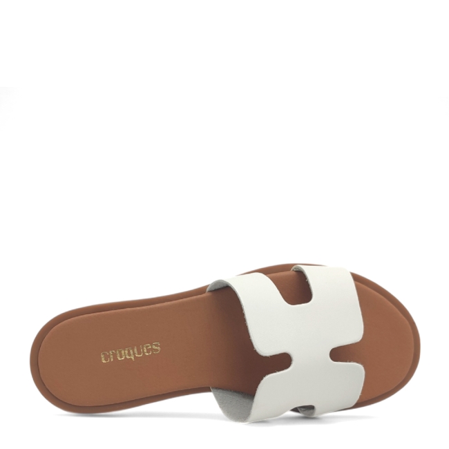 FLAT SANDALS