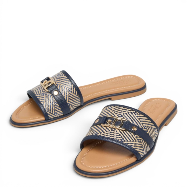 FLAT SANDALS