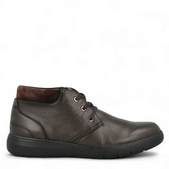 STOCKY CHUKKA