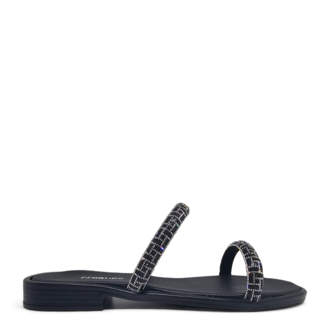 FLAT SANDALS