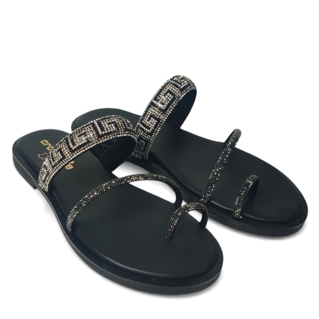 FLAT SANDALS