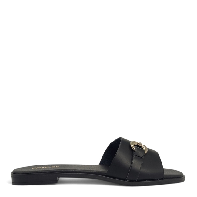 FLAT SANDALS