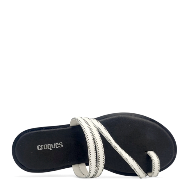 FLAT SANDALS
