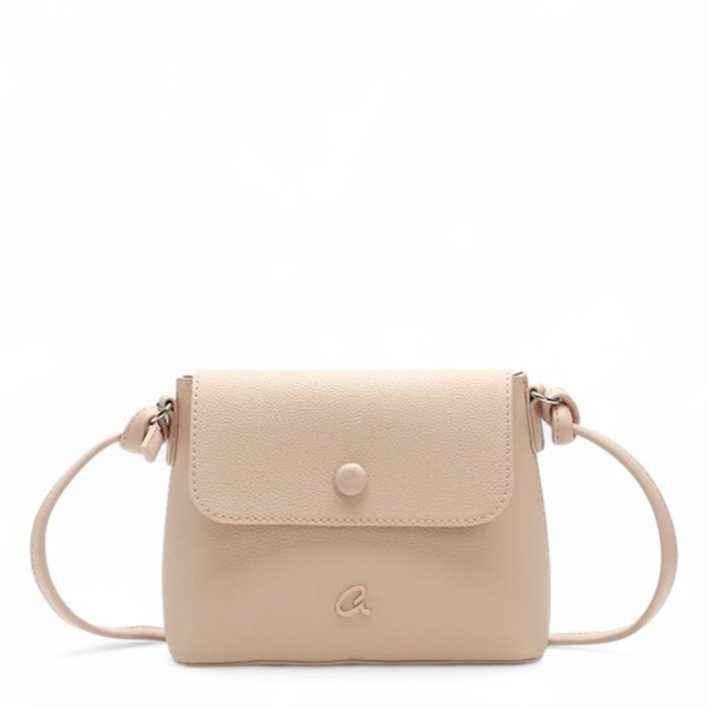 CROSSBODY