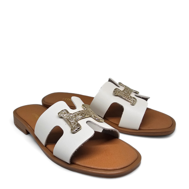 FLAT SANDALS