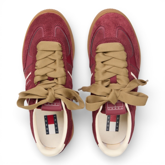 THE GREENWICH EDGE SUEDE