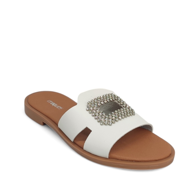 FLAT SANDALS