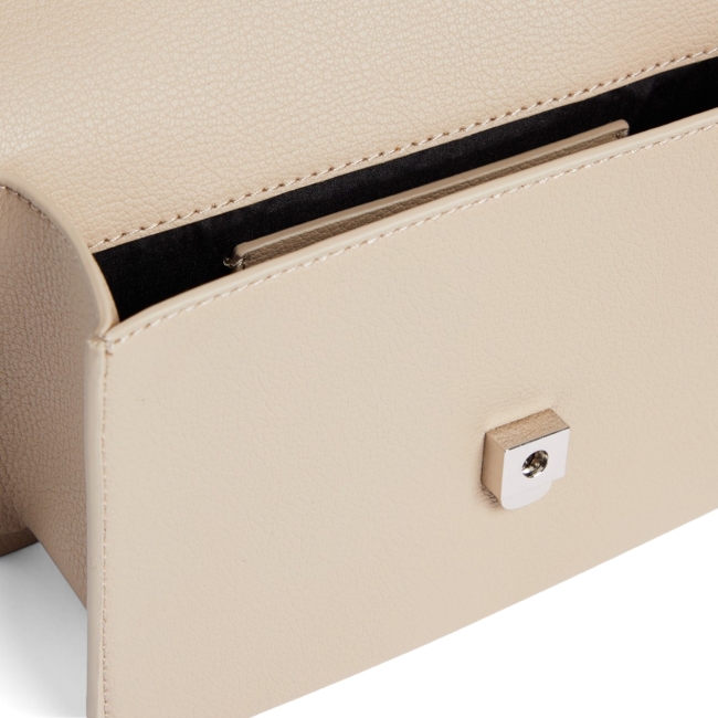 MINIMAL MONOGRAM EW FLAP21