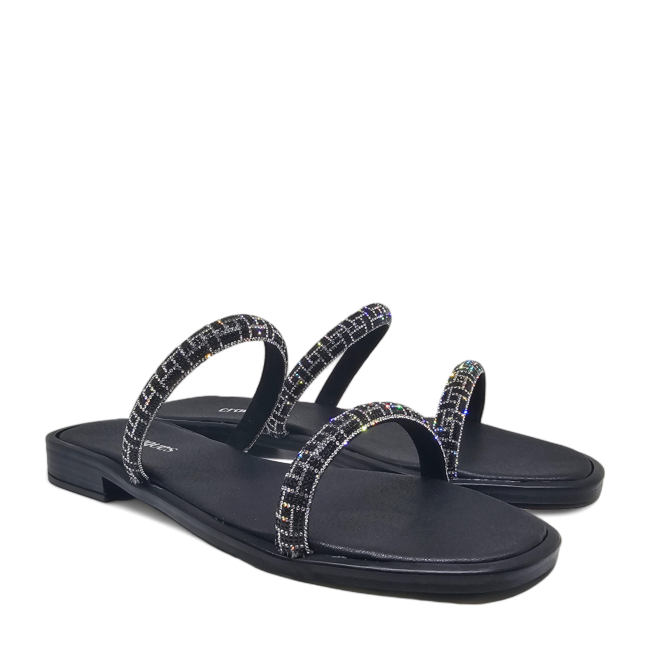 FLAT SANDALS