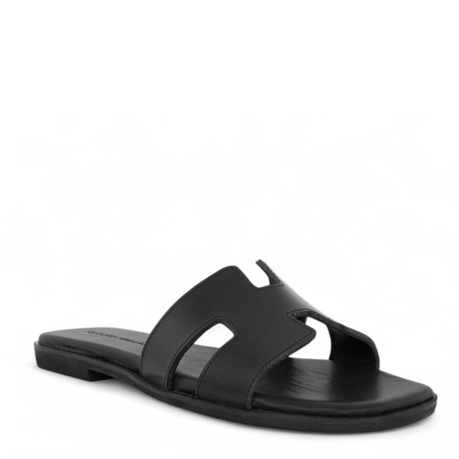TSAKIRIS MALLAS