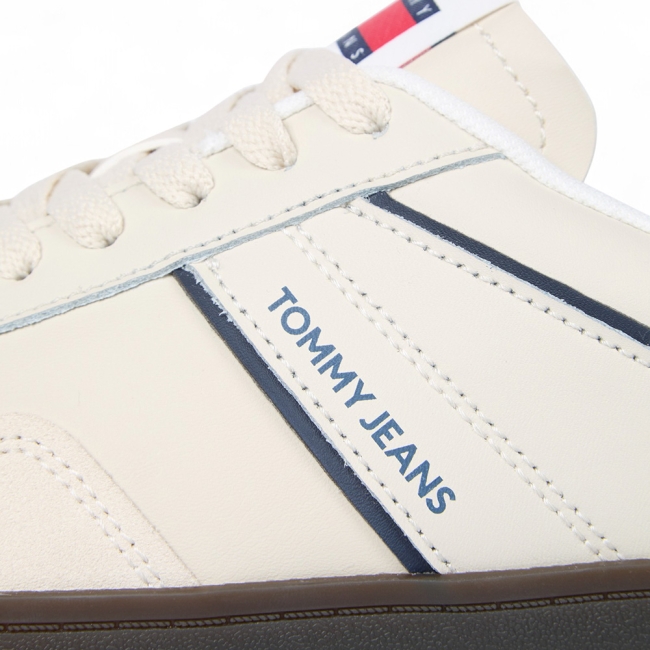 THE GREENWICH LEATHER