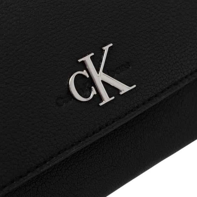 MINIMAL MONOGRAM EW FLAP21