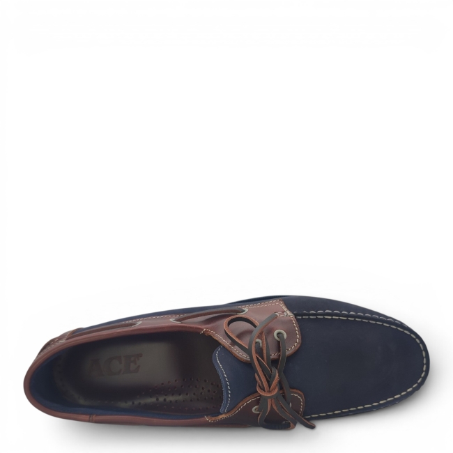 MOCCASINES