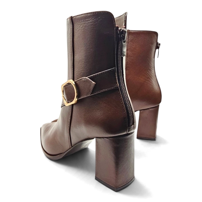 LEATHER COLLECTION