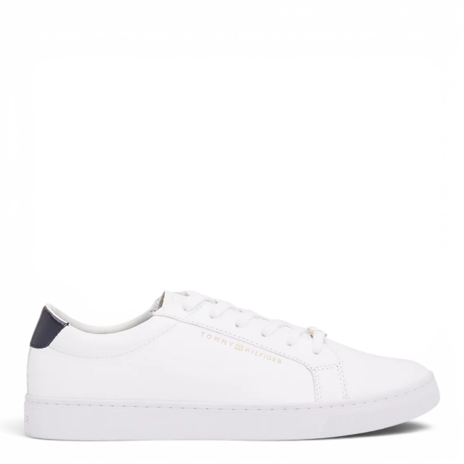 ESSENTIAL SNEAKER