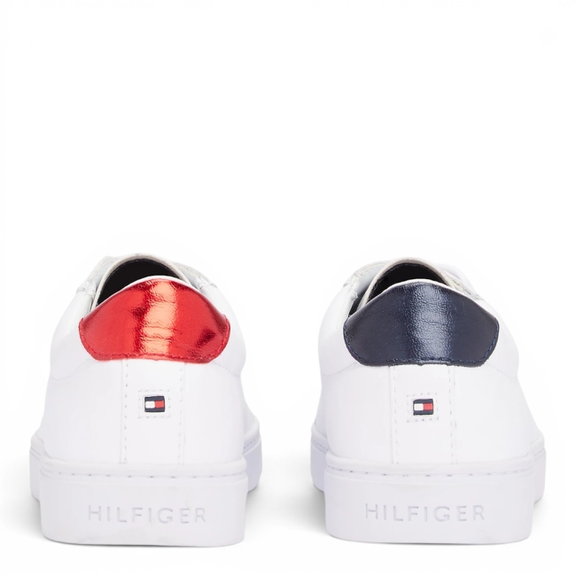 ESSENTIAL SNEAKER