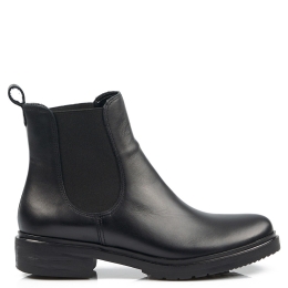 CHELSEA BOOTS