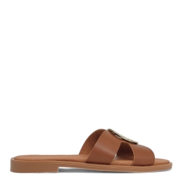 FLAT SANDALS