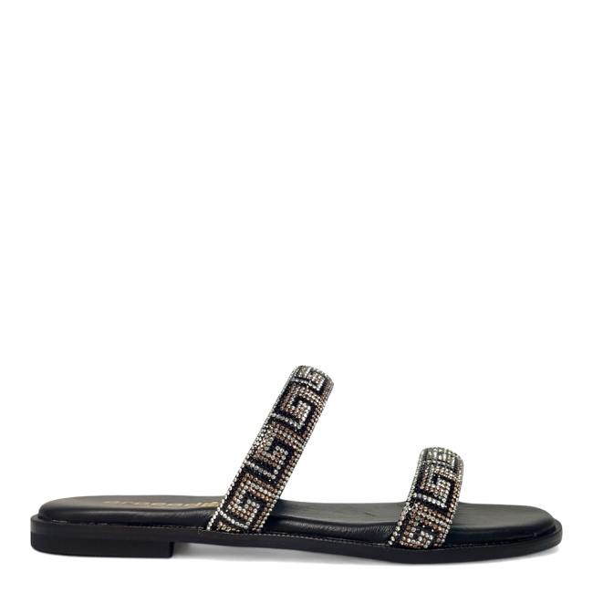 FLAT SANDALS