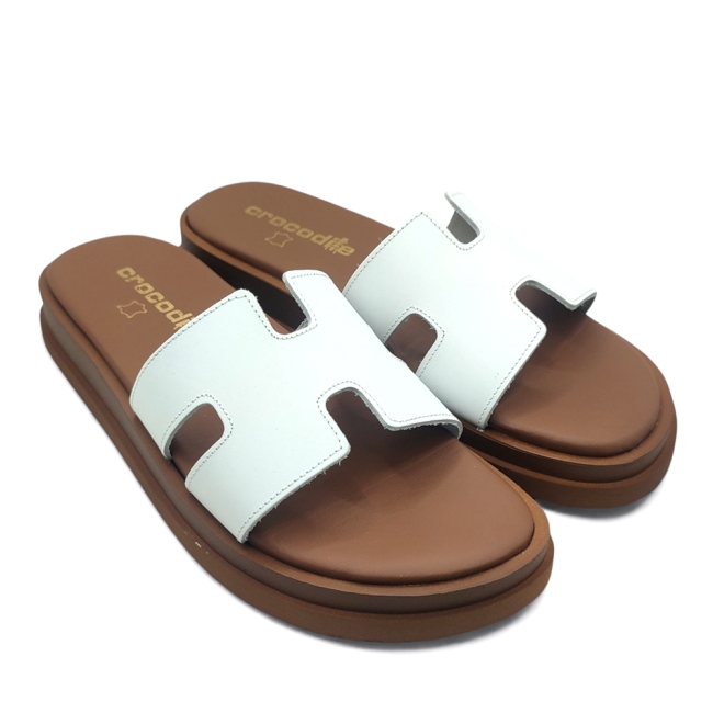 FLAT SANDALS