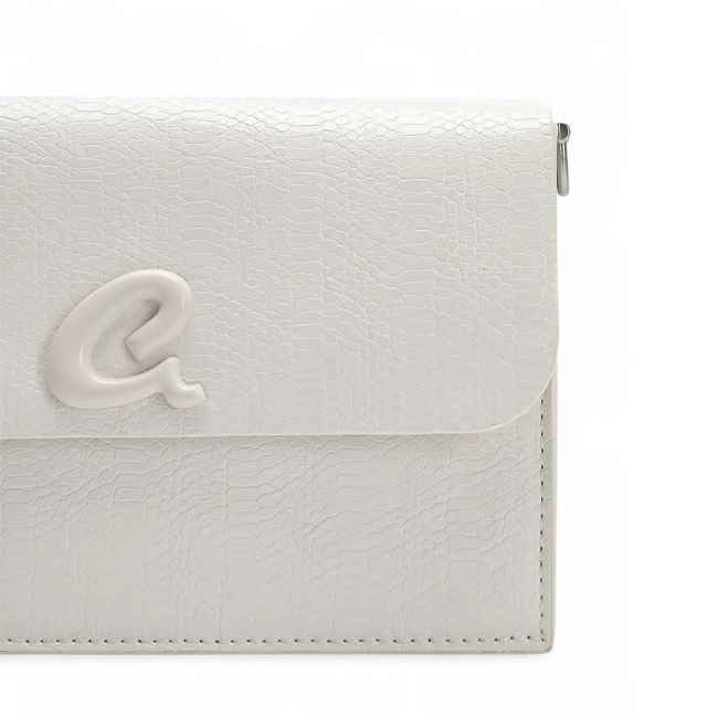 CROSSBODY