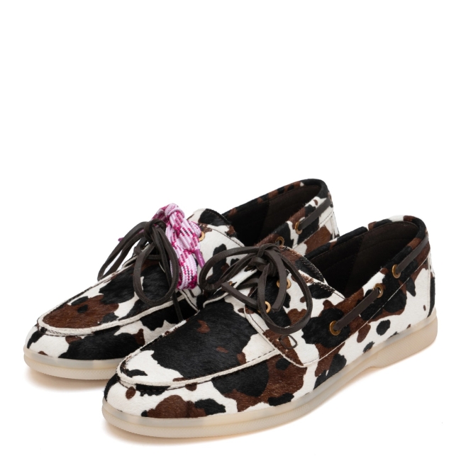 MOCCASINES