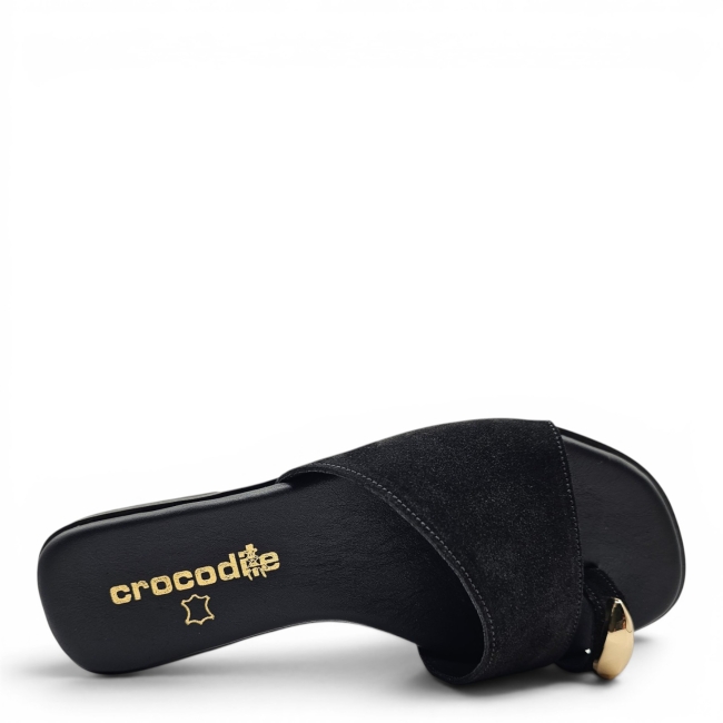 FLAT SANDALS