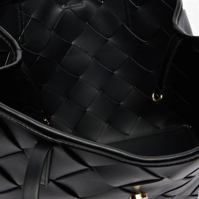 BRAIDED ICONIC SNAKES