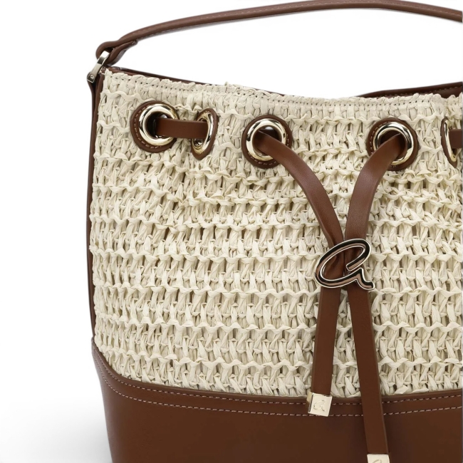 POUCH