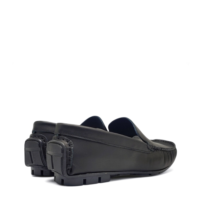 MOCCASINES