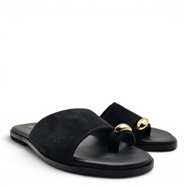 FLAT SANDALS