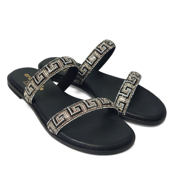 FLAT SANDALS