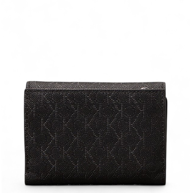 CK MUST SMALL TRIFOLD_MONO
