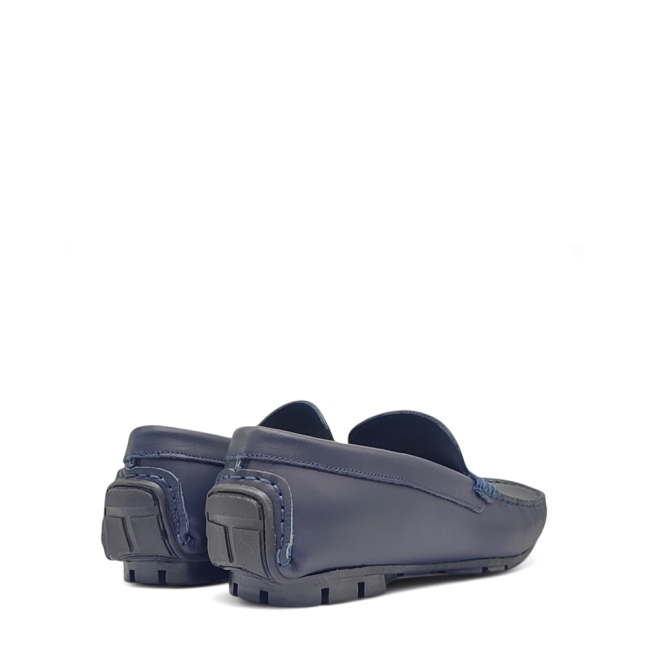 MOCCASINES
