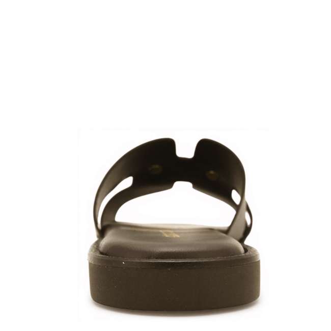 FLAT SANDALS
