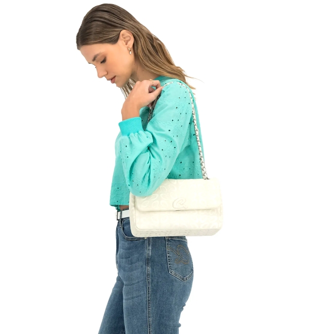 SHOULDER